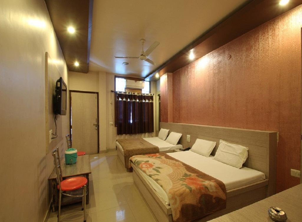Hotel Pakeeza Аджмер Экстерьер фото
