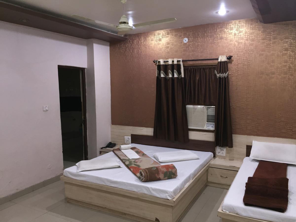 Hotel Pakeeza Аджмер Экстерьер фото