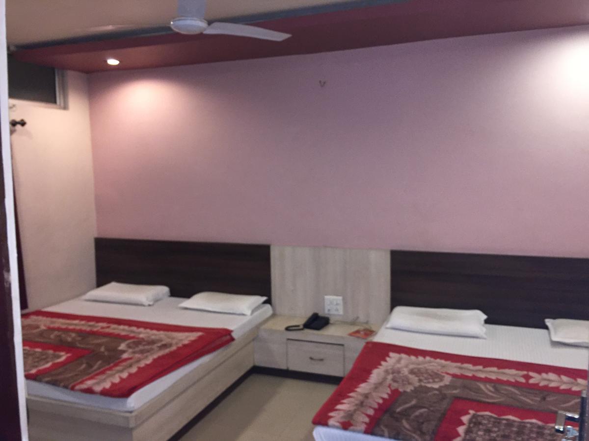 Hotel Pakeeza Аджмер Экстерьер фото
