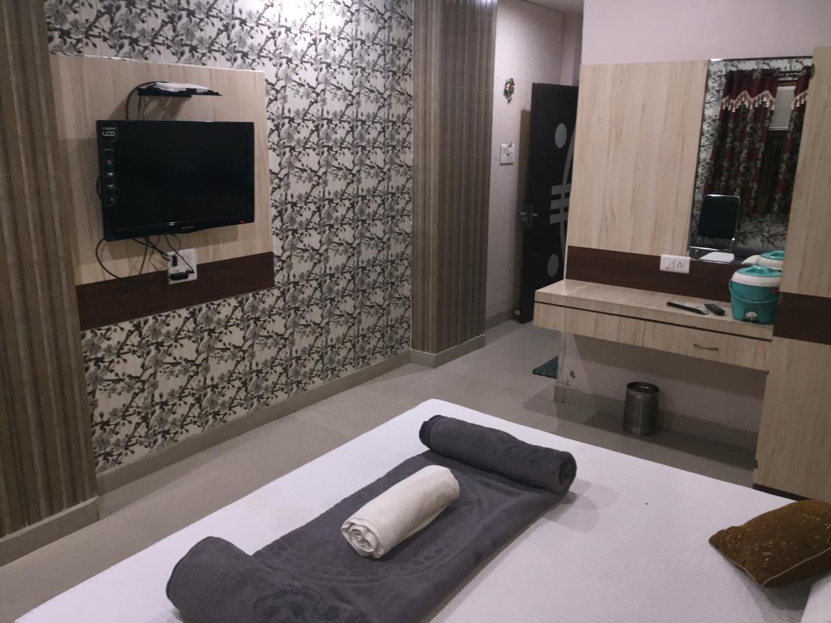 Hotel Pakeeza Аджмер Экстерьер фото